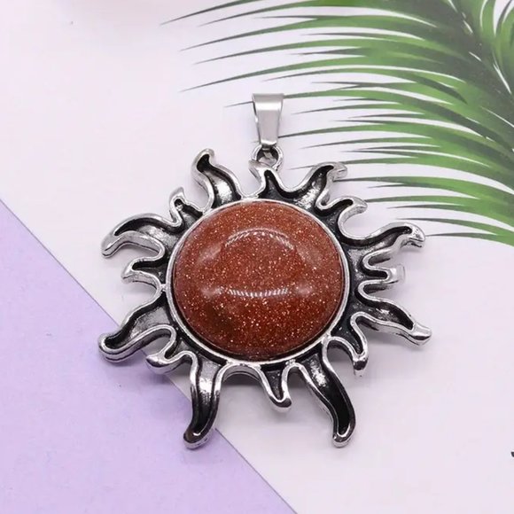 Gold Sandstone Natural Stone Sun Shaped Pendant Necklace Healing Gemstone - Picture 2 of 2